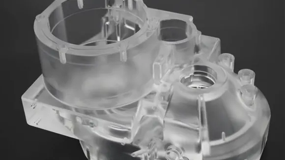 Usinage CNC des pièces transparentes