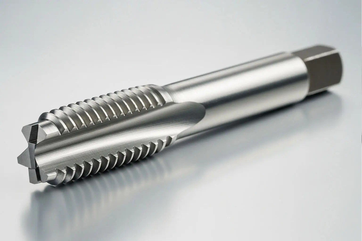 Hat Is A Bottoming Tap? Un guide complet pour le filetage de précision
